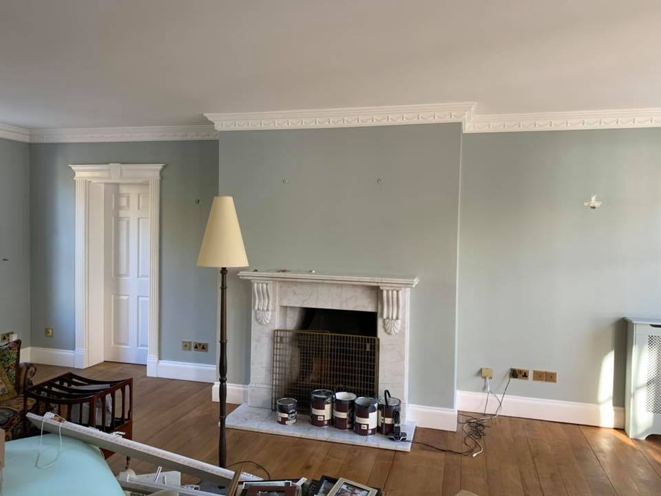 PHIL EDWARDS PAINTING & DECORATING LTD